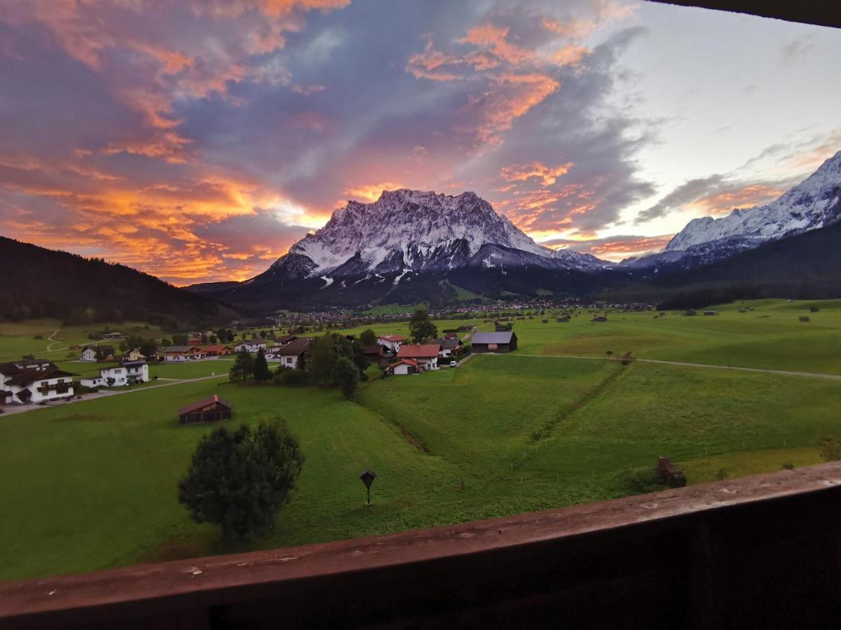 Ferienhaus Jaegerhaeusl Lermoos Exteriör bild