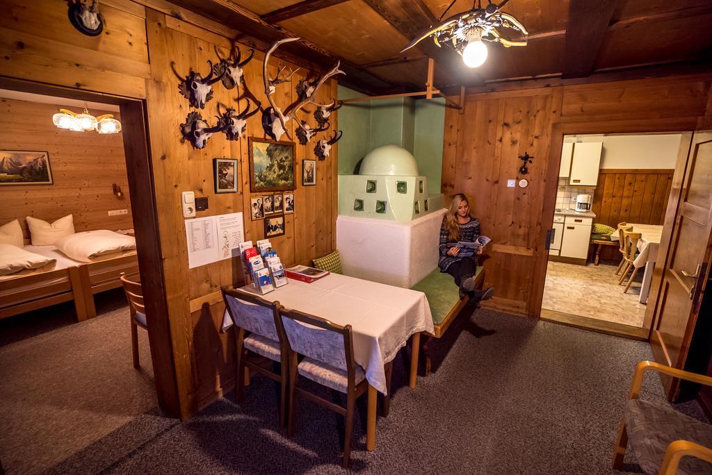 Ferienhaus Jaegerhaeusl Lermoos Exteriör bild