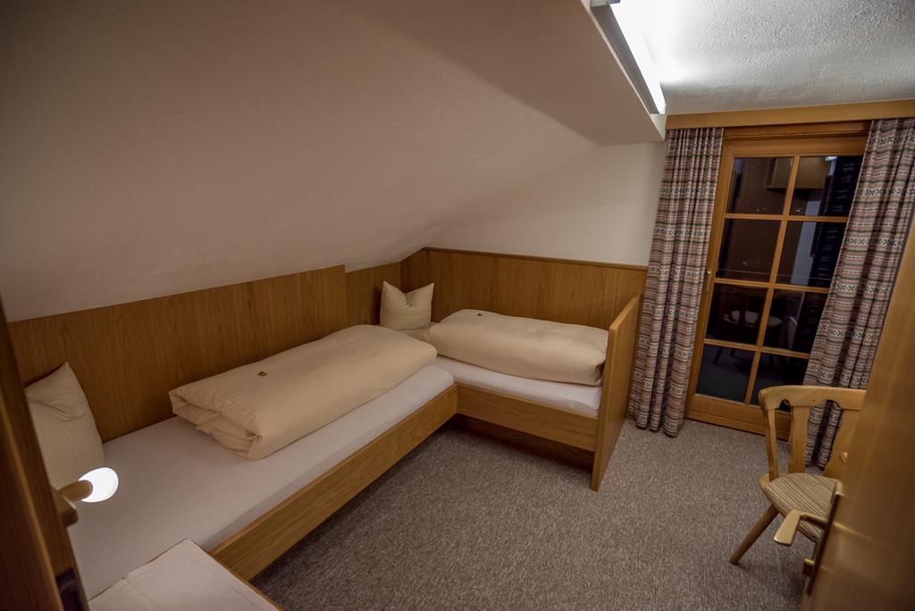 Ferienhaus Jaegerhaeusl Lermoos Exteriör bild